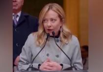 Приз за лучшее поздравлением с Рождеством в этом году по праву может получить премьер-министр Италии Джорджа Мелони