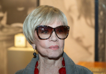 В Театре Маяковского прошла гражданская панихида по народному артисту РФ Анатолию Лобоцкому, которого публика называет русским Аленом Делоном