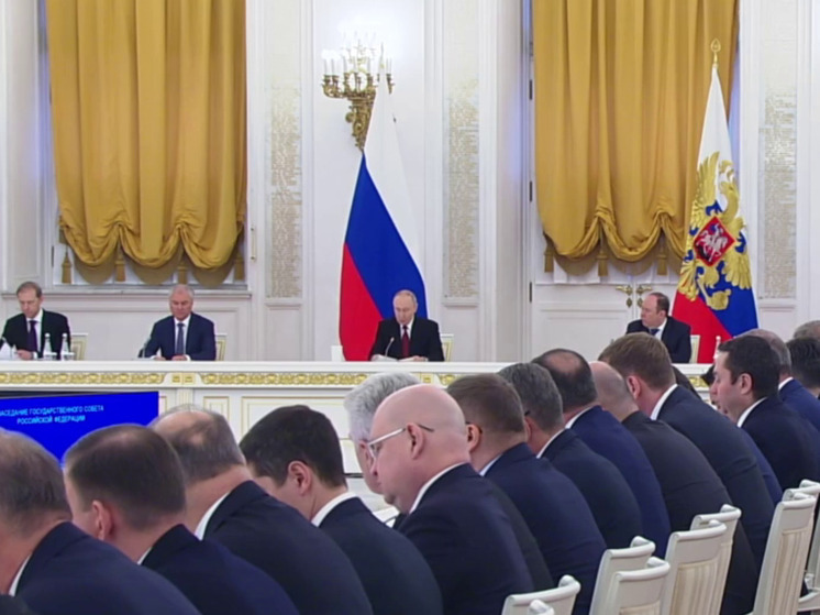 Путин объявил следующий год Годом единства народов России