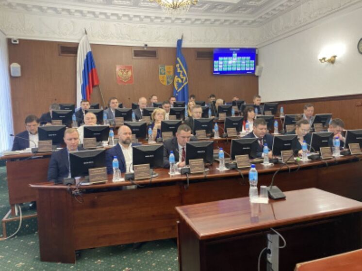 Депутата гордумы Тольятти лишили должности после поста супруги о родах в Чили