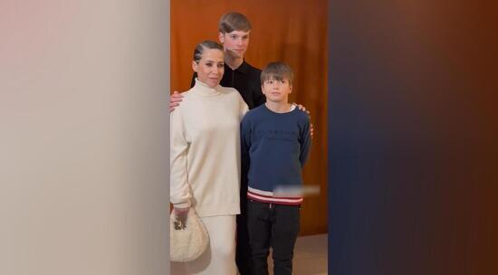 Барановскую с детьми заметили в кинотеатре