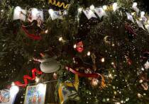 Авито и команда фильма «Елки 12» и инициировали проект «Серебряные желания», созданный для помощи подопечным фондов «Старость в радость» и «Операция Бабушка»