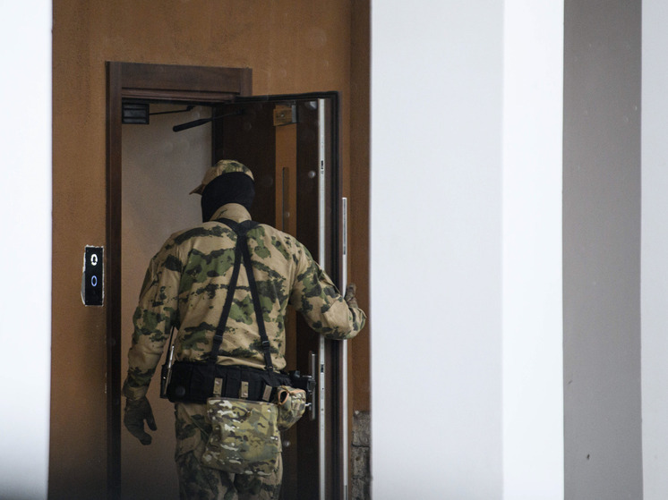 В администрацию Кронштадтского района с визитом прибыли сотрудники УФСБ