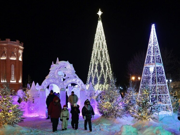 В Тобольском кремле распахнул двери сказочный ледовый городок