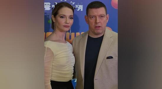 Сергей Лавыгин показал жену-актрису 