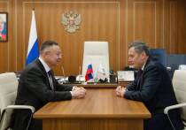 Губернатор Курской области Александр Хинштейн провёл рабочую встречу в Москве с министром строительства и ЖКХ России Иреком Файзуллиным