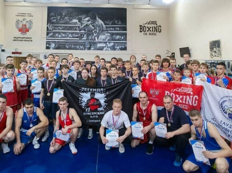 Около 100 участников собрал чемпионат и первенство Приамурья по боксу