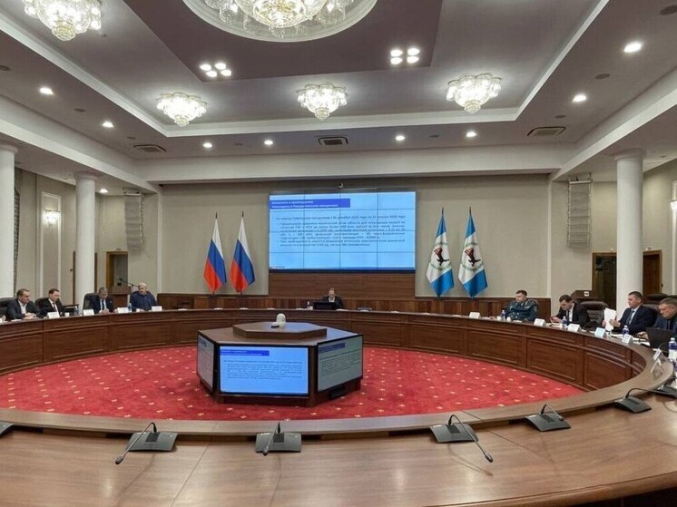 Коммунальные и дорожные службы Приангарья перевели на усиленный режим работы перед новогодними праздниками