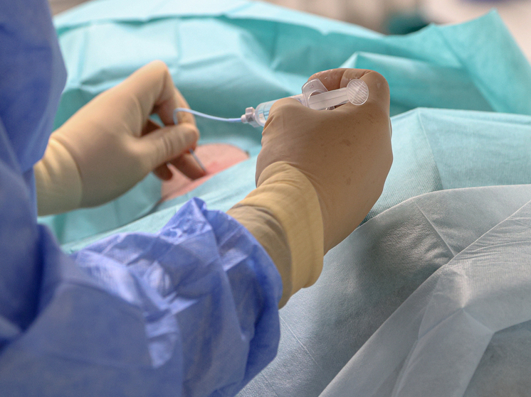 Oncogene: нарушение режима сна и работа в ночные смены повышают риск рака груди