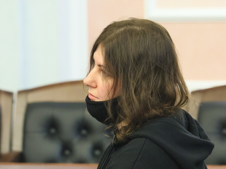 Полина Лурье хочет взыскать с Ларисы Долиной расходы на суды за квартиру