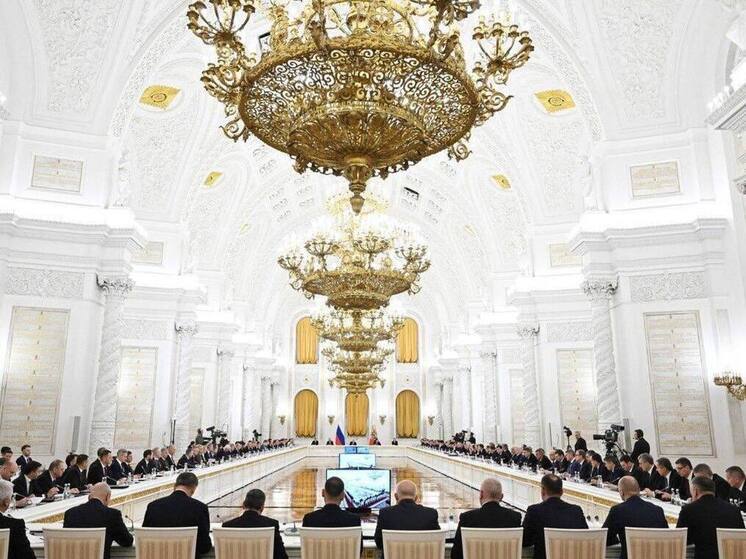 Губернатор ЯНАО поучаствовал в итоговом заседании Госсовета