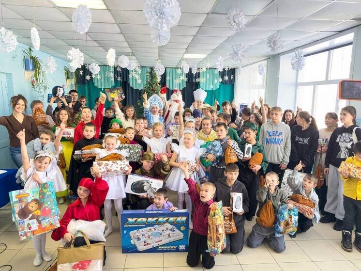 «Удоканская медь» исполнила желания воспитанников центра «Подсолнух»