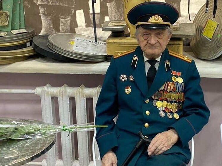 В Омске ветеран Великой Отечественной отметил 100-летний юбилей