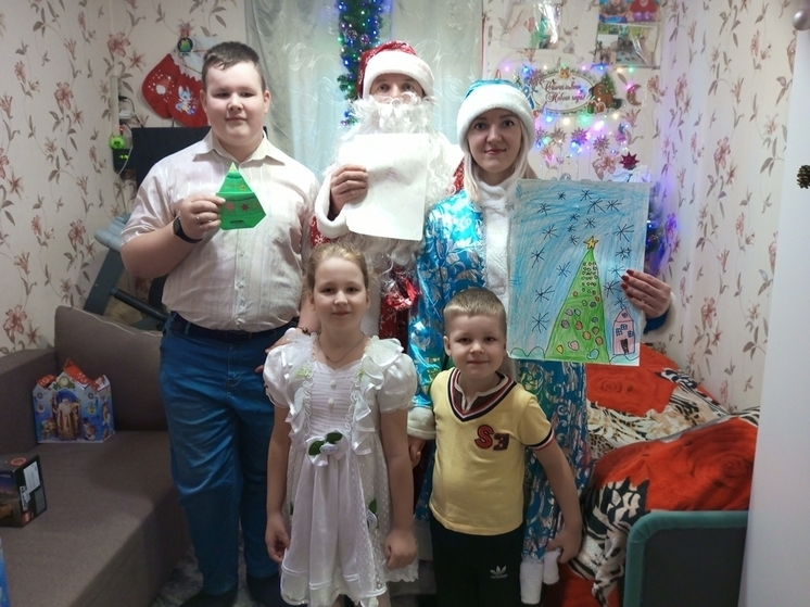 Орловские приставы исполняют детские мечты