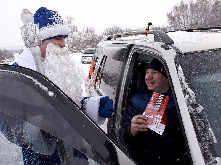 Работники магистрали провели новогодние профилактические акции на крупных переездах в Новосибирской области