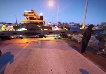 В Астраханской области временно ограничили движение транспорта из-за чрезвычайного происшествия на федеральной трассе