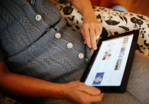 Опасения по поводу старения населения преувеличены, и общество должно научиться радоваться и извлекать выгоду из своей “огромной когорты здоровых, активных, пожилых, творческих людей”, - утверждает ведущий эксперт по народонаселению