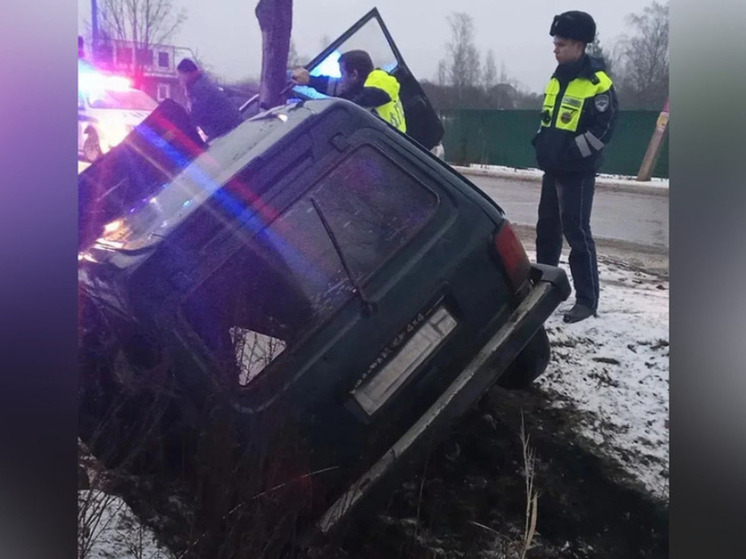 Причиной гибели водителя в Малой Вишере предположительно стал инфаркт