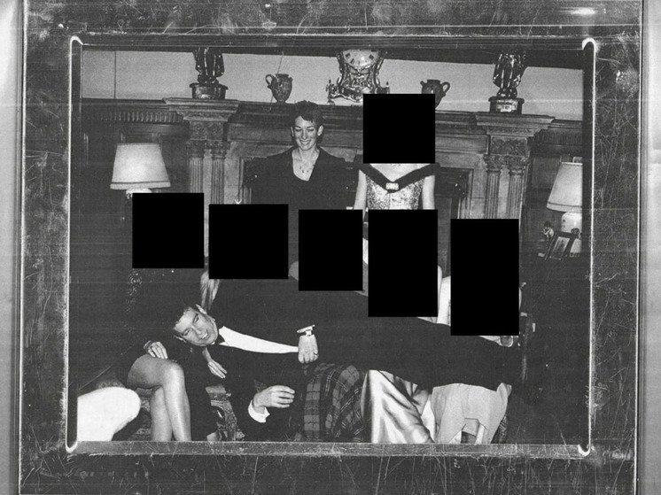 Жертва VIP-сутенера Эпштейна призвала наказать бывшего британского принца Эндрю