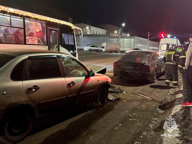 Пожар в автомобиле в Щекине потушен без пострадавших