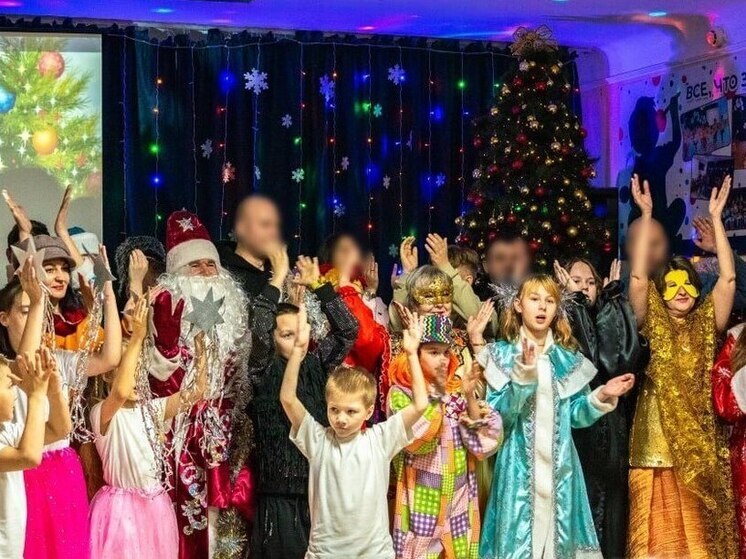 Полицейский Дед Мороз подарил новогоднее чудо детям Мелитополя