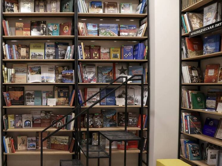 Названы самые популярные книги и авторы года среди нижегородцев