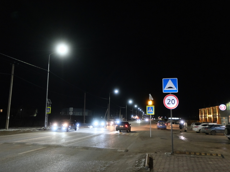 На улице 1-й Виноградной в Астрахани запустили новое уличное освещение