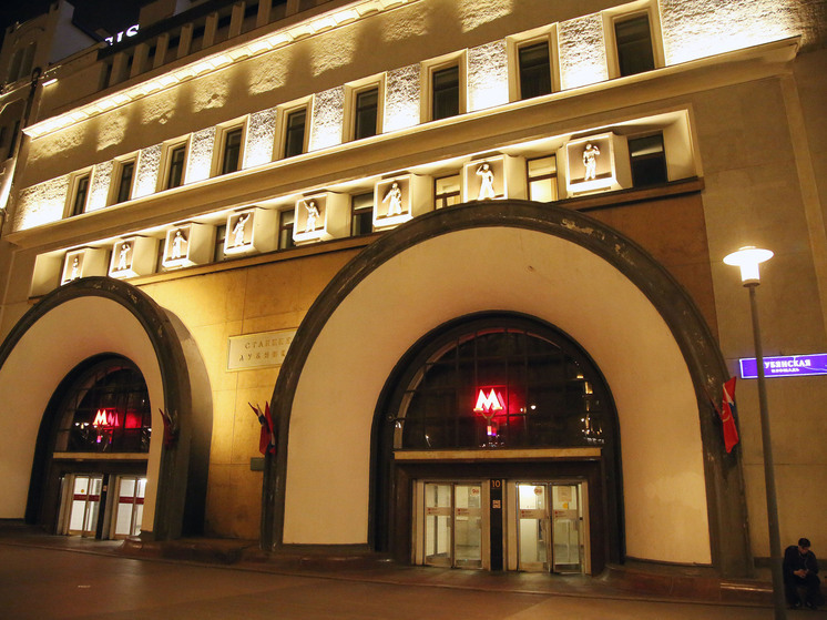 Метро и МЦК в Москве будут работать в Новый год бесплатно