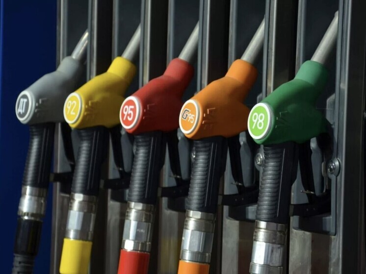 Цены на бензин в Нижегородской области выросли за год на 10%