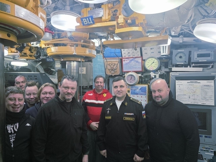 На подлодку «Калуга» в Мурманске приехала группа КняZz