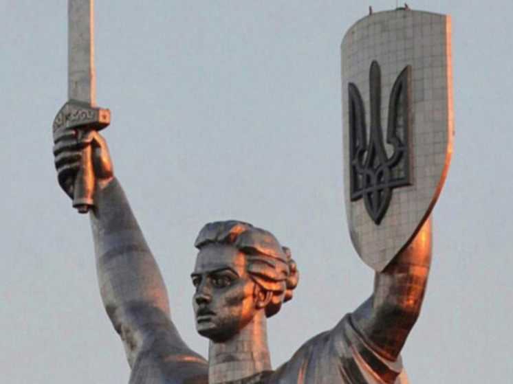 Историк Мягков отвел десятилетия на полную денацификацию Украины