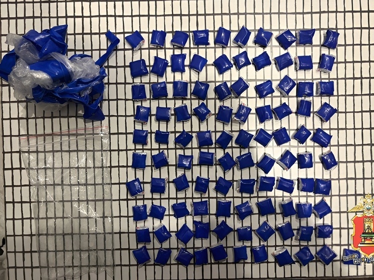 В Твери задержали «туриста» из Санкт-Петербурга и нашли у него почти сотню закладок