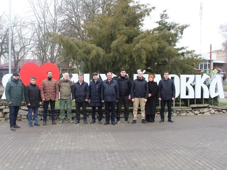 Делегация из Дагестана посетила подшефный Михайловский округ Запорожской области