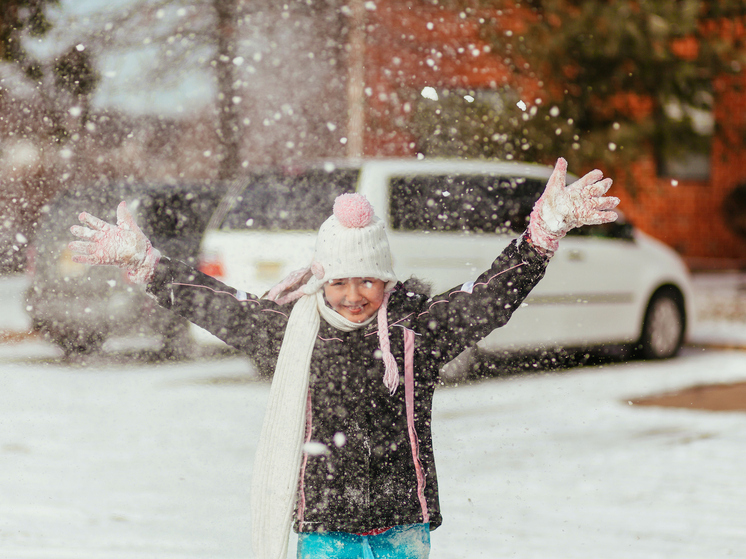 Бесплатный каток открылся на стадионе «Буревестник» в Архангельске