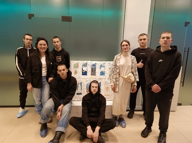 Воспитанники АВК представили свою керамику на областной выставке