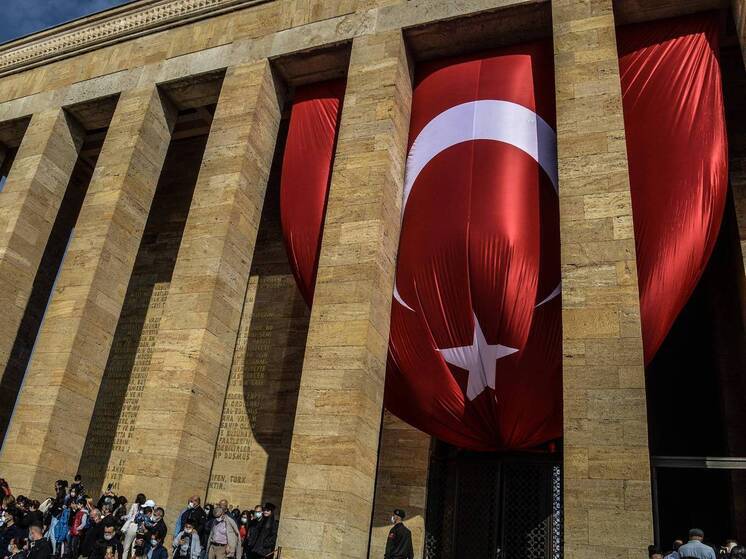 Экс-посол Ливии Амииш не исключил, что самолет в Анкаре мог упасть из-за диверсии