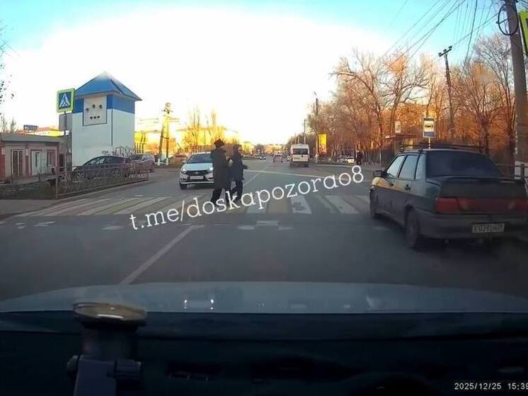 Госавтоинспекция Калмыкии проверяет сообщение из соцсетей