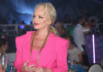 Вчера Мосгорсуд постановил выселить Ларису Долину, её дочку и внучку