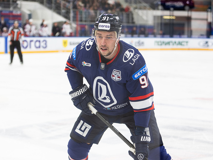 «Лада» расторгла контракты с форвардами Георгием Белоусовым и Антоном Бурдасовым