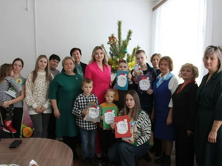 Семейный МФЦ открыли в Верховском районе Орловской области