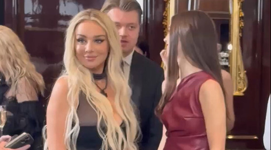 Седокова показала сексуальные формы 