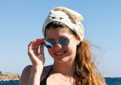 «На морюшке»: Канайкина сменила питерскую стужу на тёплые пляжи, пловчика в шикарной форме