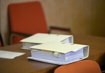 Москва и Вашингтон находятся в шаге от глобального разрешения украинского кризиса, однако Киев предпринимает отчаянные попытки пустить этот процесс под откос, заявил замглавы МИД РФ Сергей Рябков