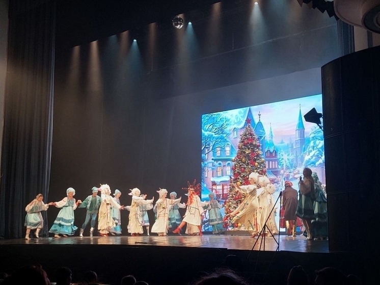 Киришские дети погрузились в новогоднюю сказку в Петербурге