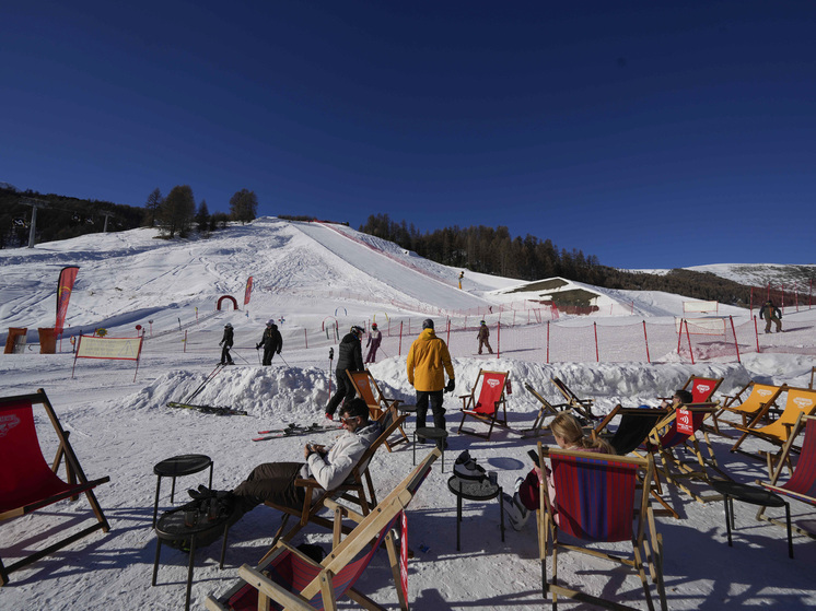 Организаторы зимних Олимпийских игр в Милане и Кортина-д`Ампеццо в пятницу объявили о долгожданном решении технической проблемы, которая задерживала производство искусственного снега на итальянском зимнем курорте в Ливиньо, где должны этой зимой пройти соревнования по сноубордингу и фристайлу