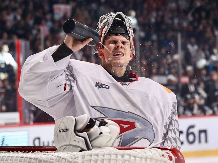 «Металлург» проиграл «Авангарду» в день рождения клуба