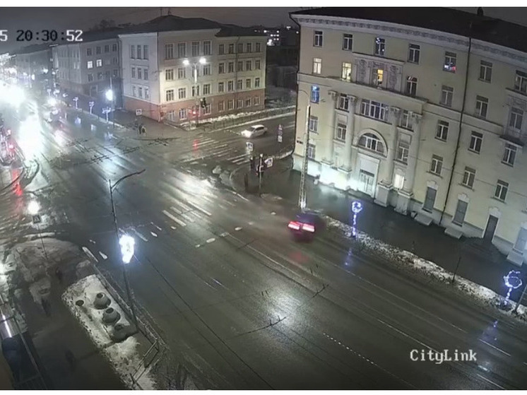 Необычное ДТП произошло в центре Петрозаводска