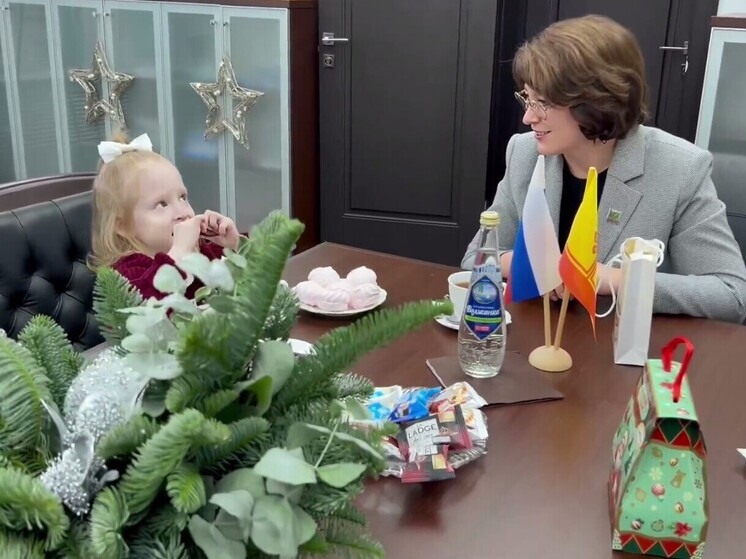 Министр здравоохранения Чувашии исполнила новогоднее желание четырехлетней Ульяны