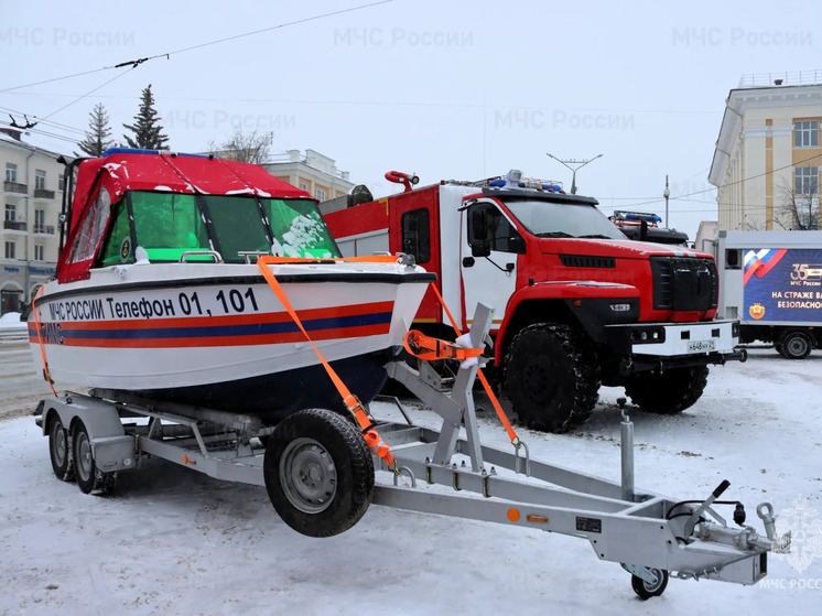 Парк МЧС Чувашии пополнился новой современной спецтехникой