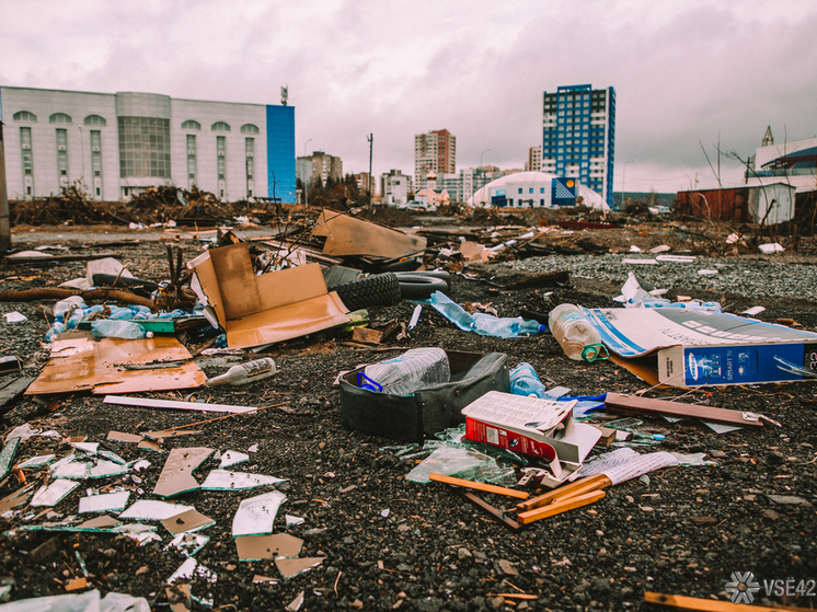 Контейнерные площадки на кузбасских кладбищах признали несоответствующими